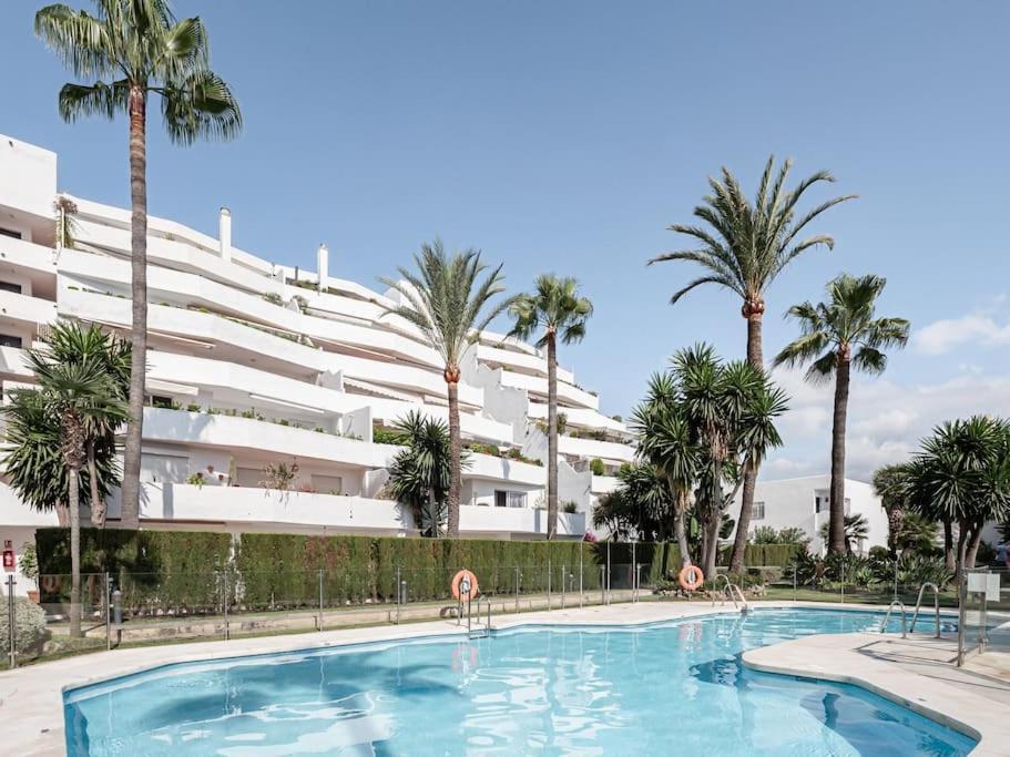 Super Stylish In Fantastic Location Leilighet